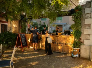 Produce supplier for Cafeterias in UAE